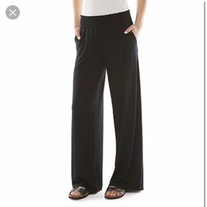NWT Black Wide leg palazzo pants size small ( s )